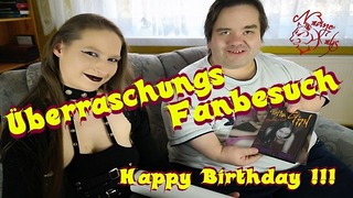 Geburtstags Spaß – Deutscher Pornostar Nadine Cays Überrascht Fan