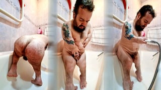 Midget Shows Big Ass and Cum Three Times